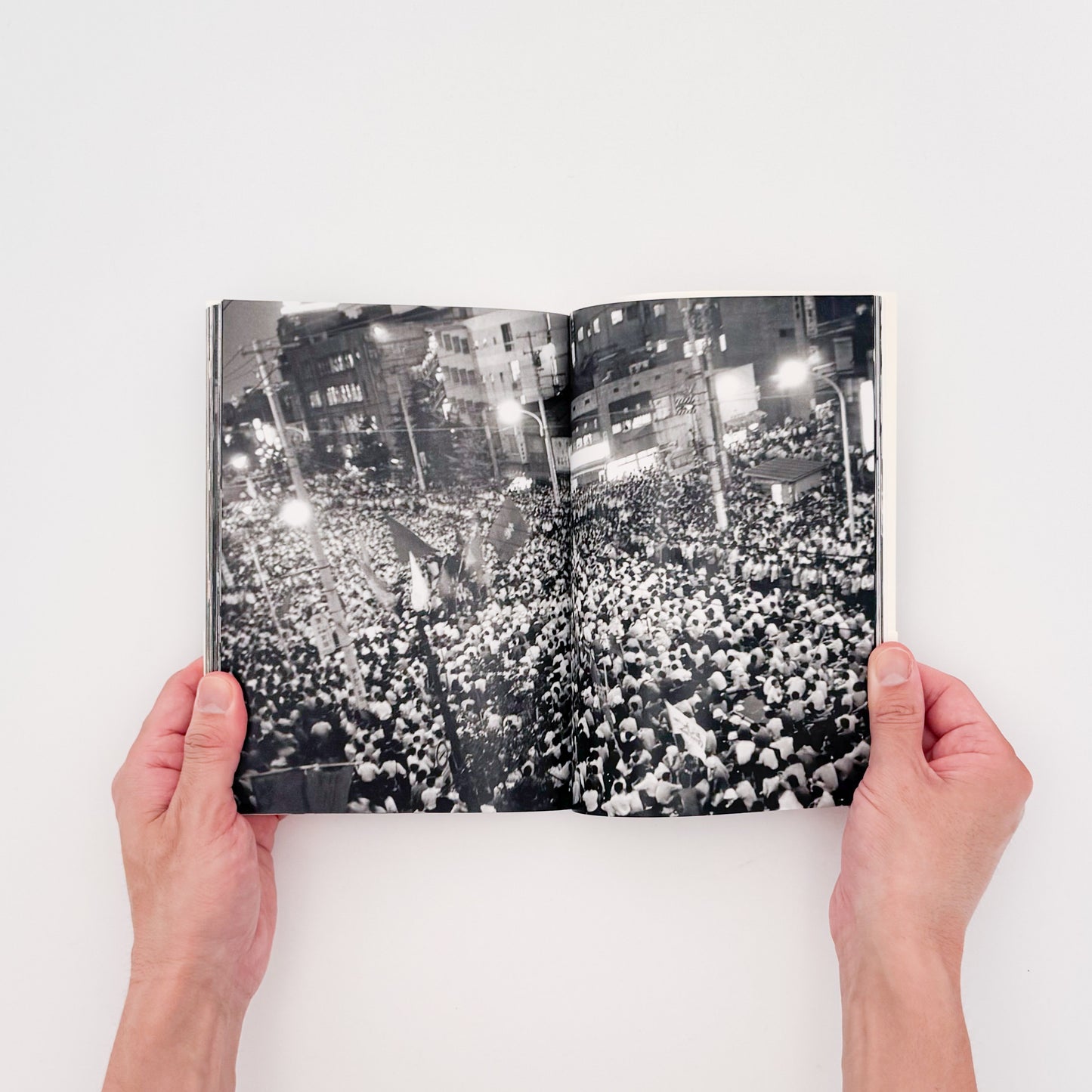 北井一夫写真集 過激派の時代 / 平凡社 - 文福 BUNBUKU
