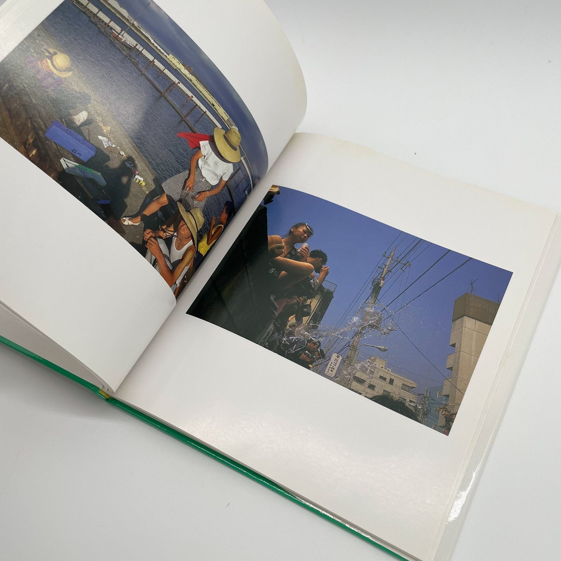 大西みつぐ　遠い夏〈ワイズ出版写真叢書11〉サイン入り - ワイズ出版 - 文福