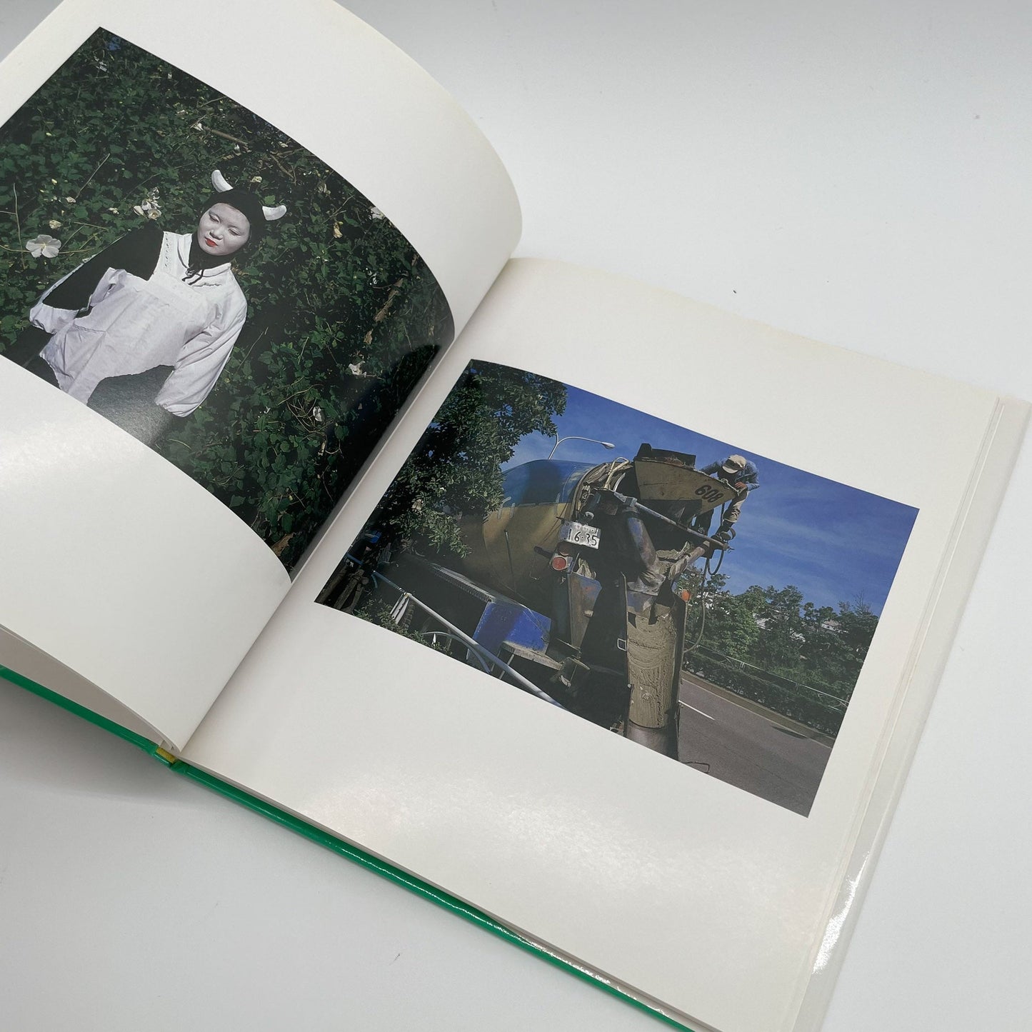 大西みつぐ　遠い夏〈ワイズ出版写真叢書11〉サイン入り - ワイズ出版 - 文福