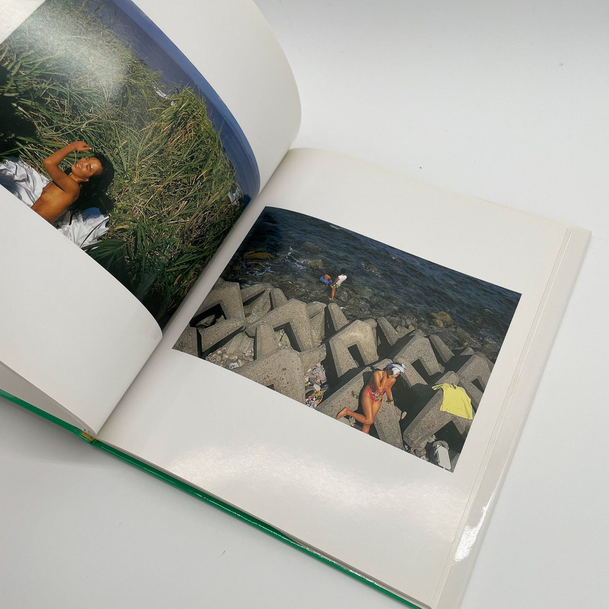 大西みつぐ　遠い夏〈ワイズ出版写真叢書11〉サイン入り - ワイズ出版 - 文福