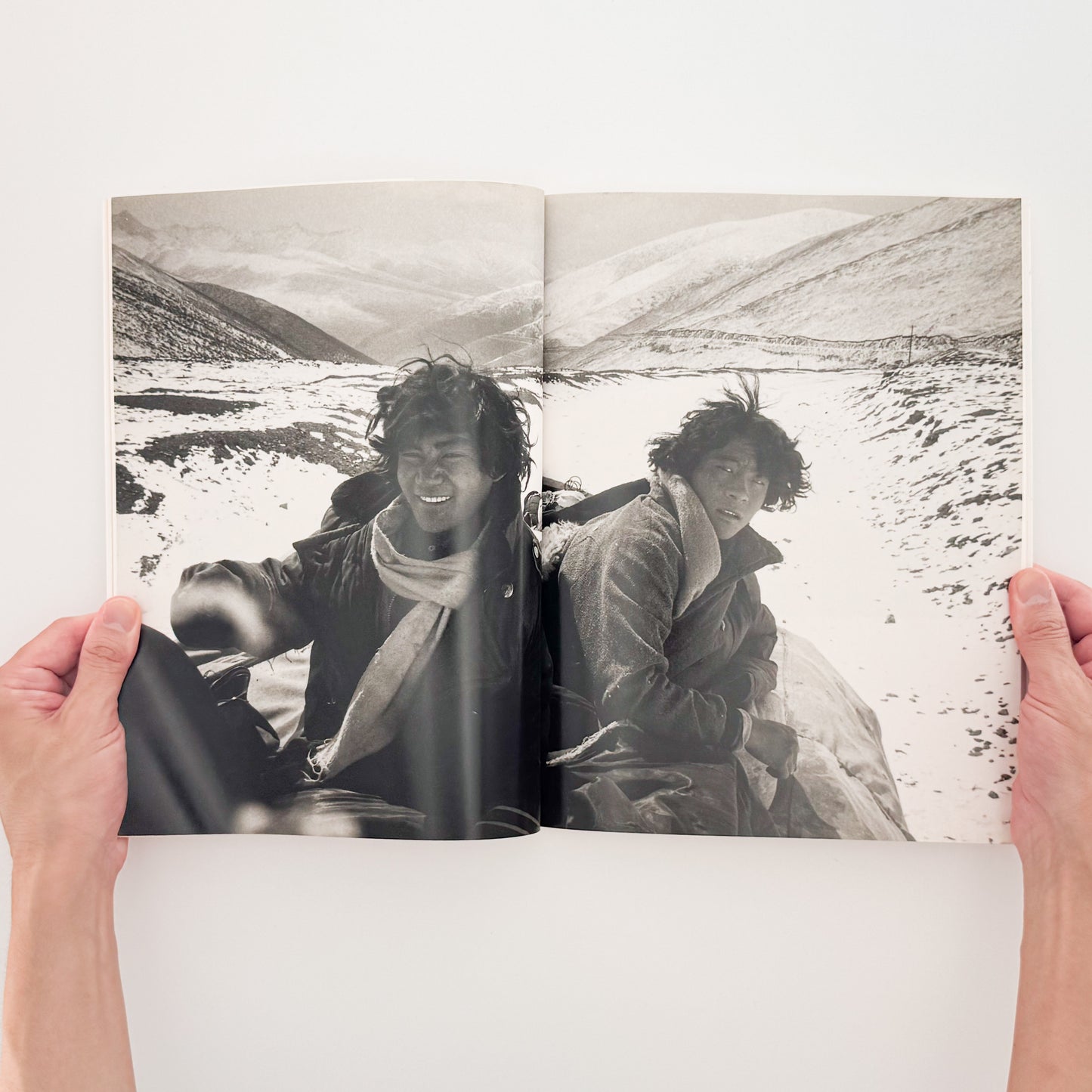 有元伸也写真集 : 西藏より肖像｜ビジュアルアーツ専門学校 - 文福 BUNBUKU