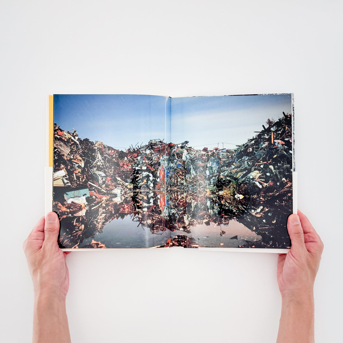 アレハンドロ・チャスキールバーグ写真集　Alejandro CHASKIELBERG:  OTSUCHI FUTURE MEMORIES : 大槌 未来の記憶 / Editorial RM