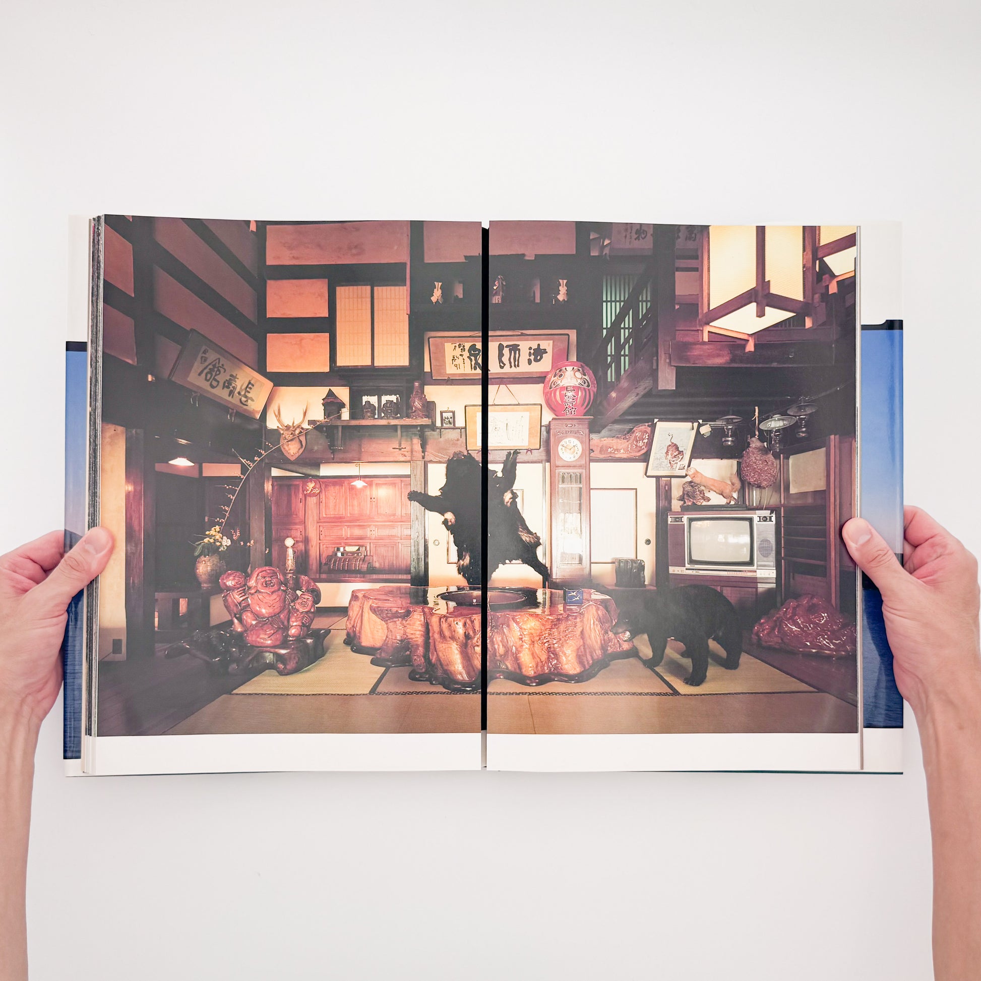 篠山紀信『シノラマニッポン』 / Kishin Shinoyama SHINORAMA NIPPON　複数視点による「シノラマ」技法で日本の四季や伝統文化を撮影した献呈署名入り大型写真集