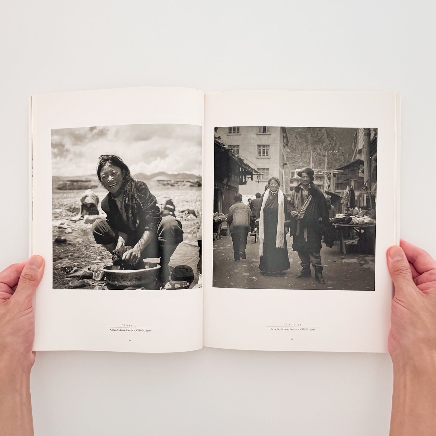 有元伸也写真集 : 西藏より肖像｜ビジュアルアーツ専門学校 - 文福 BUNBUKU
