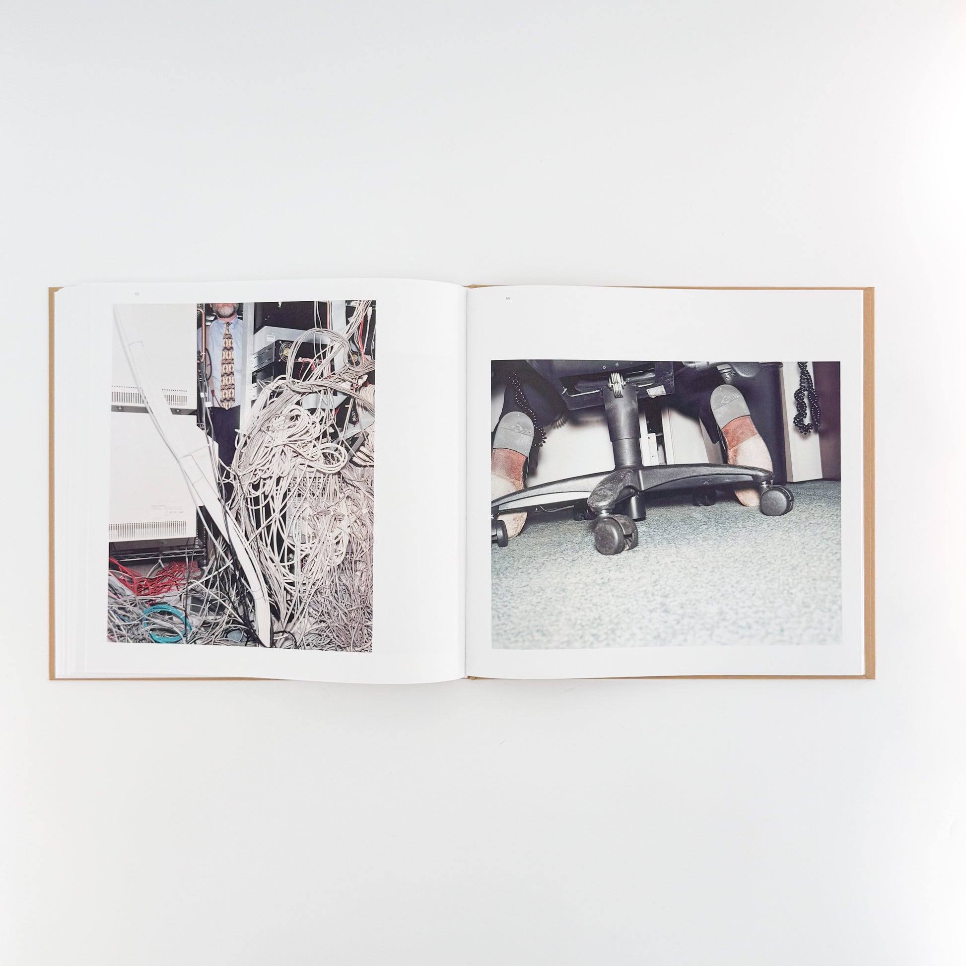 ラーシュ・トゥンビョルク写真集:  Lars Tunbjörk: Office / LA Office / LOOSE JOINTS - 文福　BUNBUKU