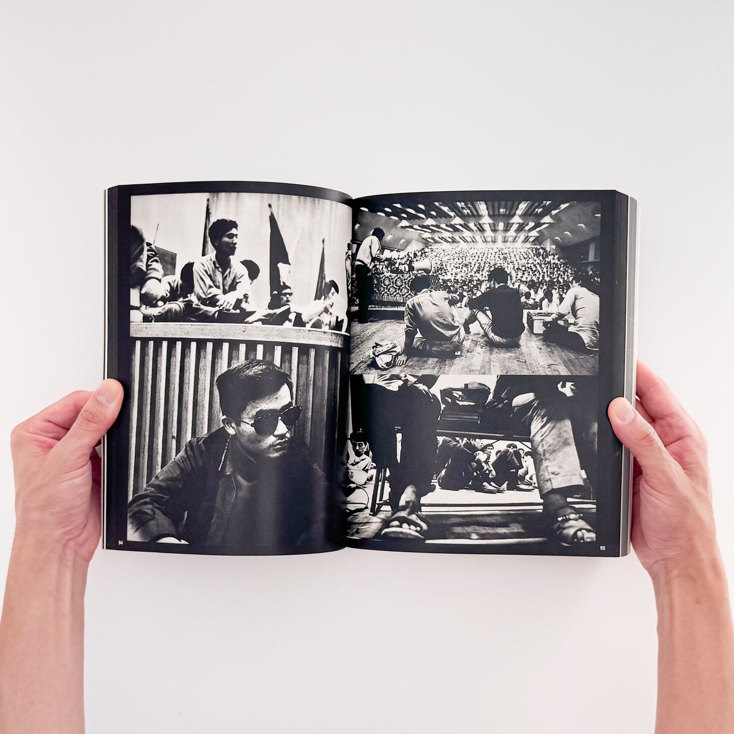 PROVOKE プロヴォーク: Between Protest and Performance - Photography in Japan 1960/1975、Steidl刊行の戦後日本写真展覧会図録