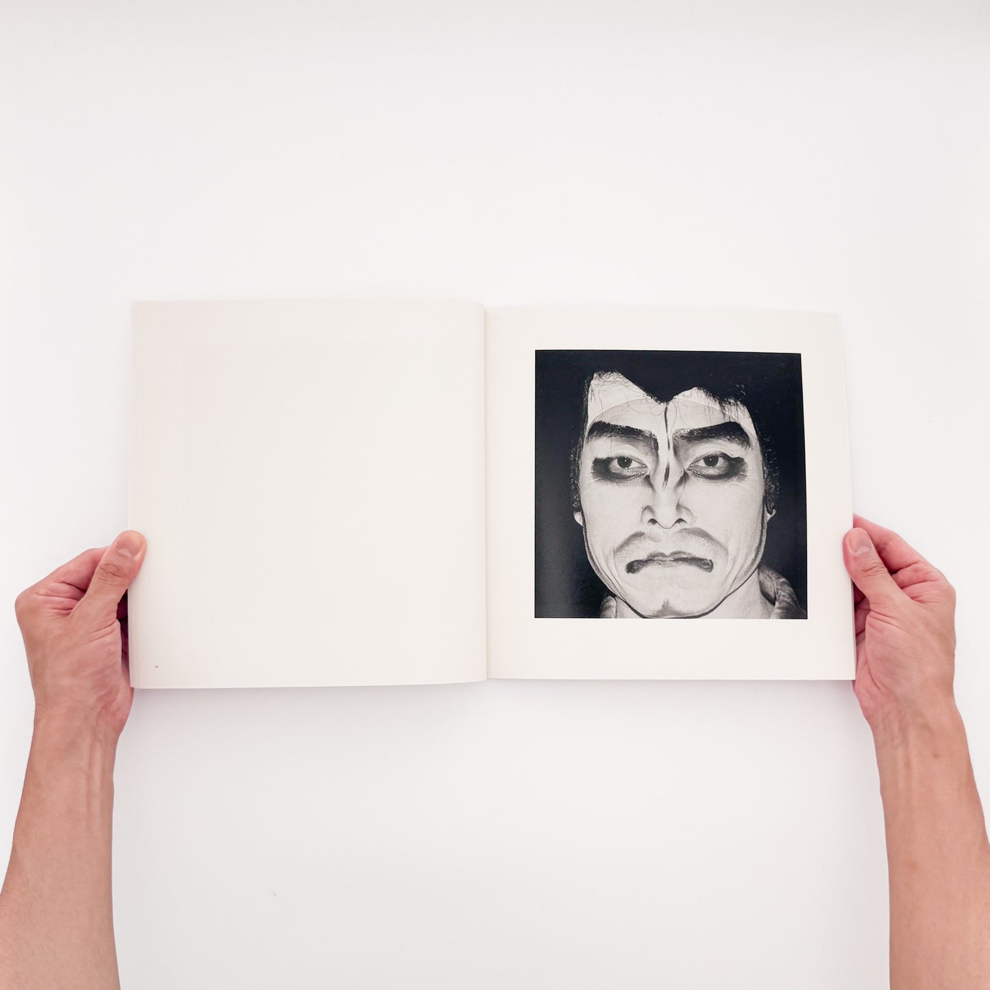須田一政『風姿花伝』 / Issei Suda Exhibition Fushikaden　1970年代の日本各地の祭りや日常を撮影した代表作を再編集した展覧会カタログ