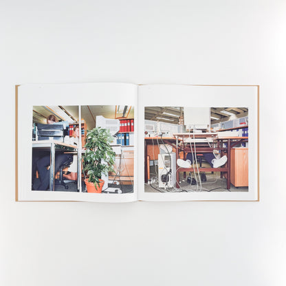 ラーシュ・トゥンビョルク写真集:  Lars Tunbjörk: Office / LA Office / LOOSE JOINTS - 文福　BUNBUKU