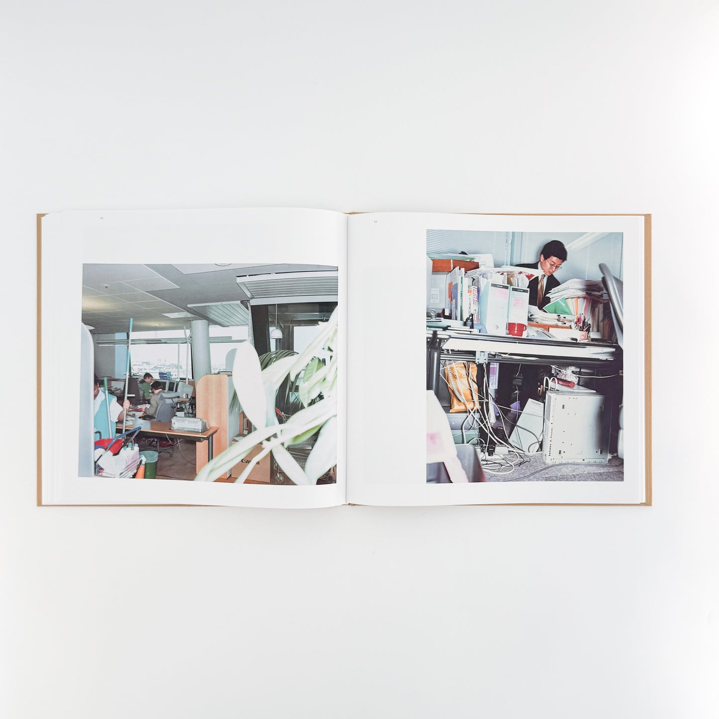 ラーシュ・トゥンビョルク写真集:  Lars Tunbjörk: Office / LA Office / LOOSE JOINTS - 文福　BUNBUKU