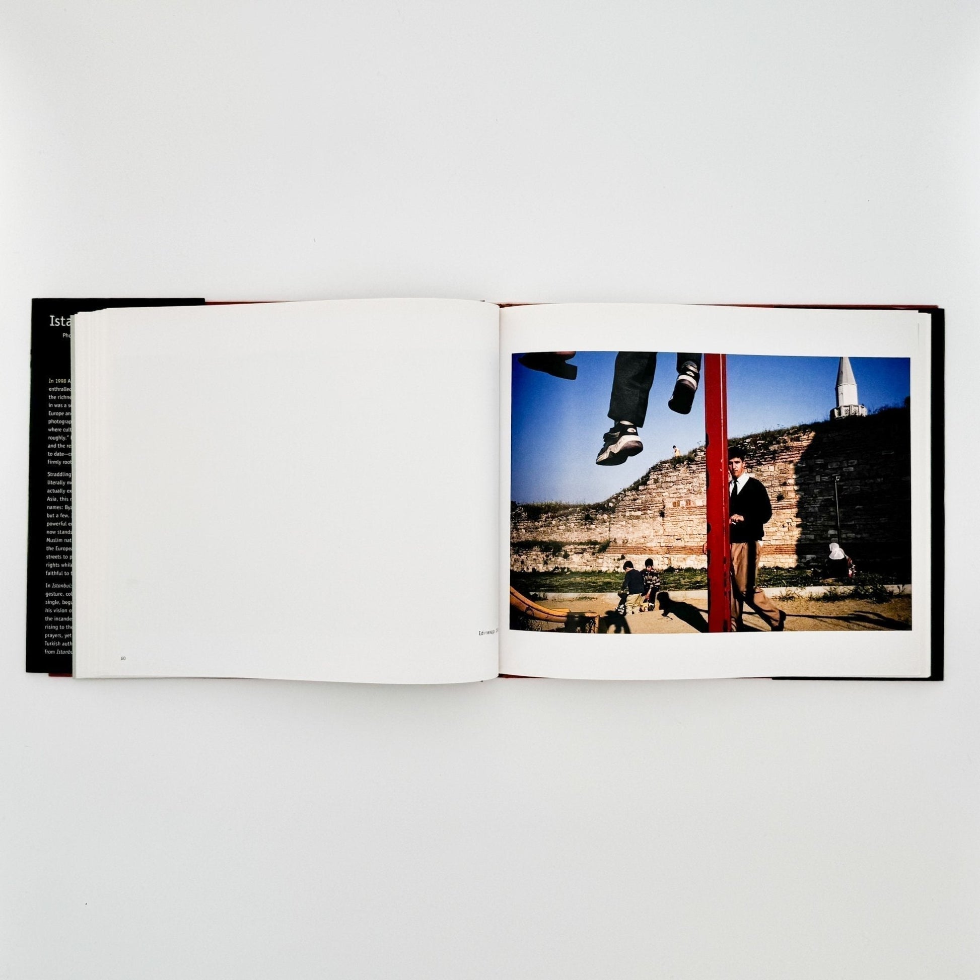 (英文）アレックス・ウェブ　Alex Webb: Istanbul City of a Hundred Names - Aperture - 文福