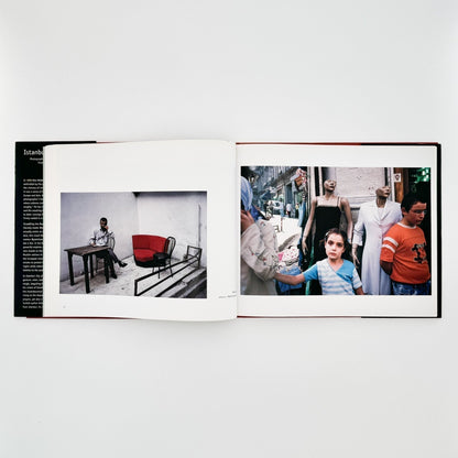 (英文）アレックス・ウェブ　Alex Webb: Istanbul City of a Hundred Names - Aperture - 文福
