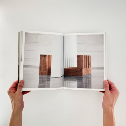 カール・アンドレ　CARL ANDRE: Between Sculpture and Poetry - torch press - 文福